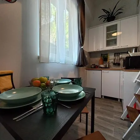 Balkanska Center Apartment